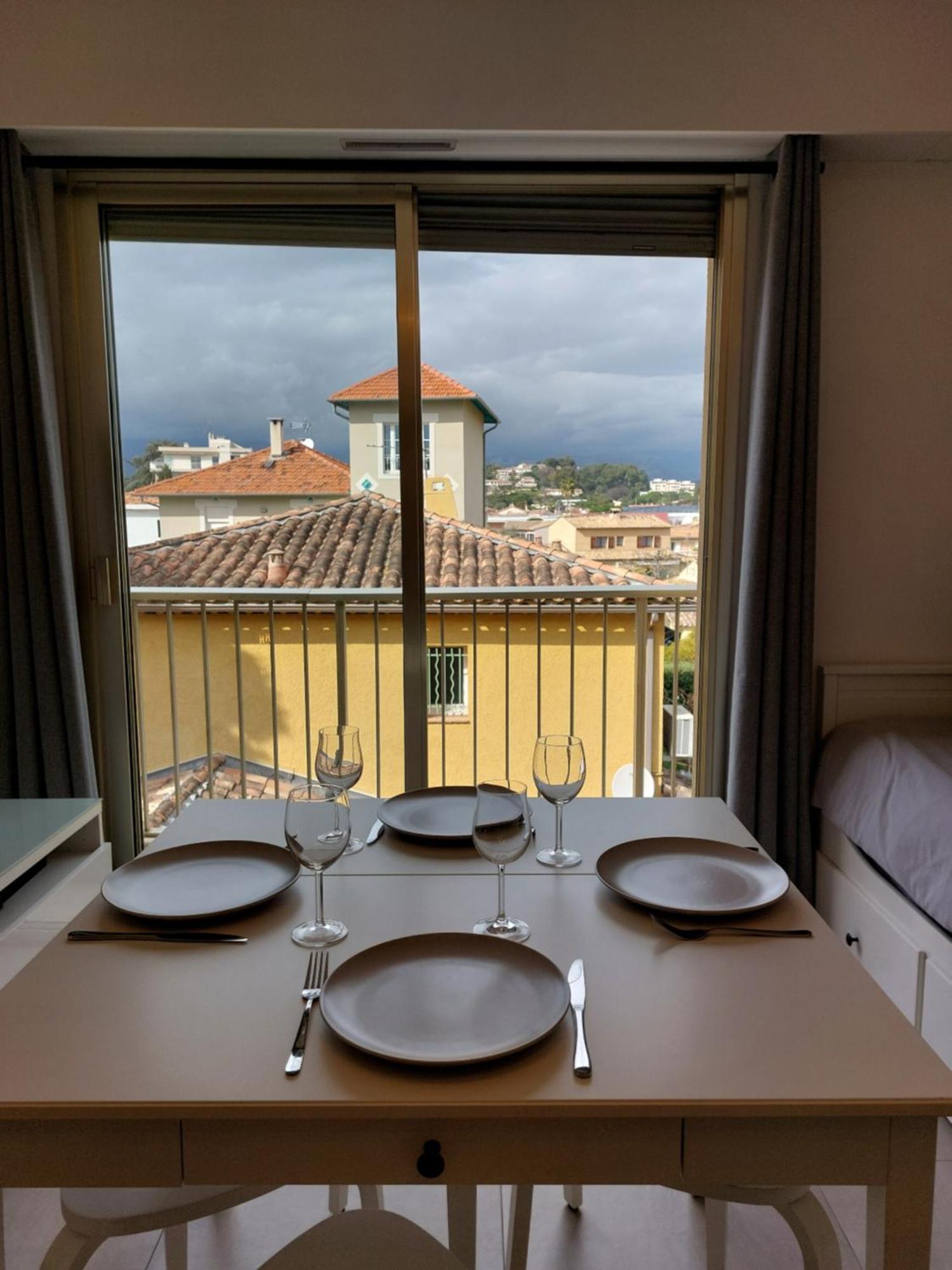 Apartment T2 Au Calme, Proche Des Plages, Climatise Et Parking Prive